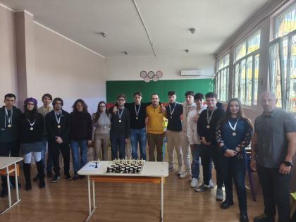 Шахматни ТУЕС-арски успехи в ученическите игри