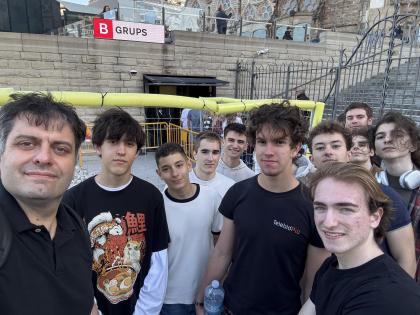 Рицари на кода и дигитални наследства: Какво се случи на HackUPC 2026 в Барселона?